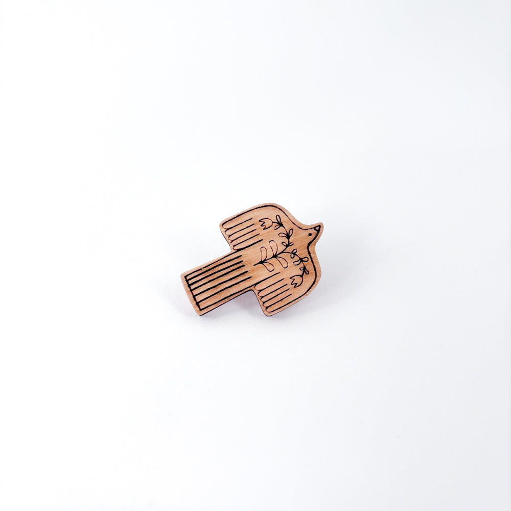 Magma x Júlia Csapó - Madár wooden pin