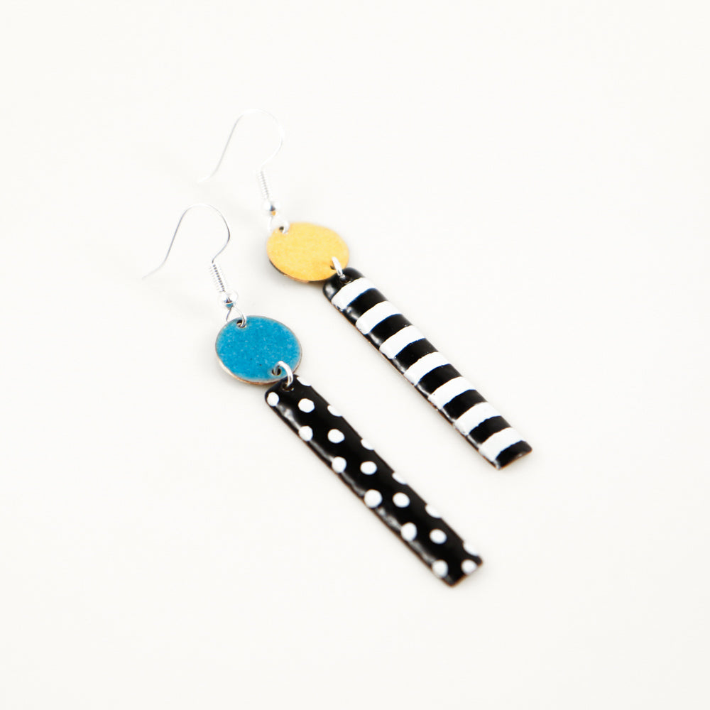 'Polka dot-striped' enamel earring