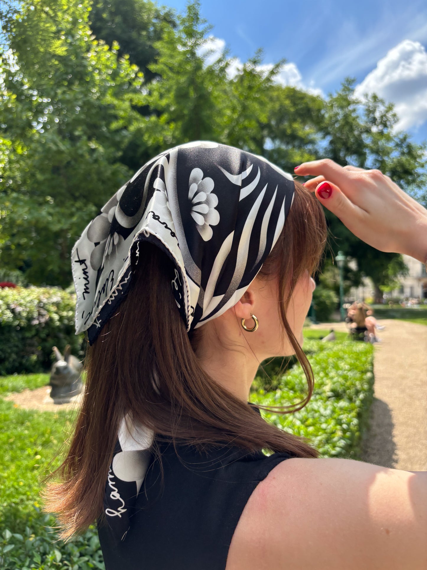 Silk scarf - "Mint az őzek" - 70x70 cm - black/white
