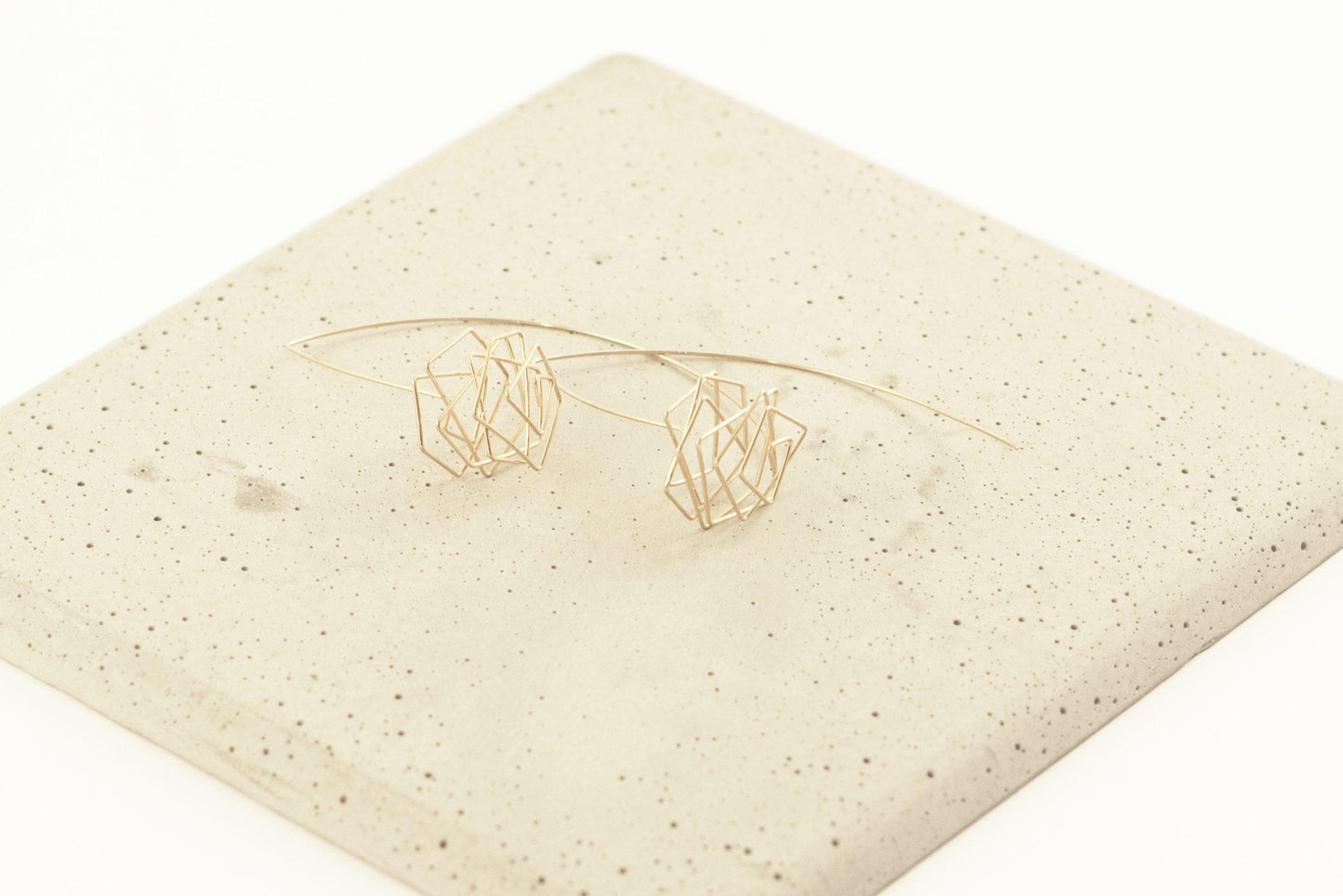 Rosegold plated silver earring