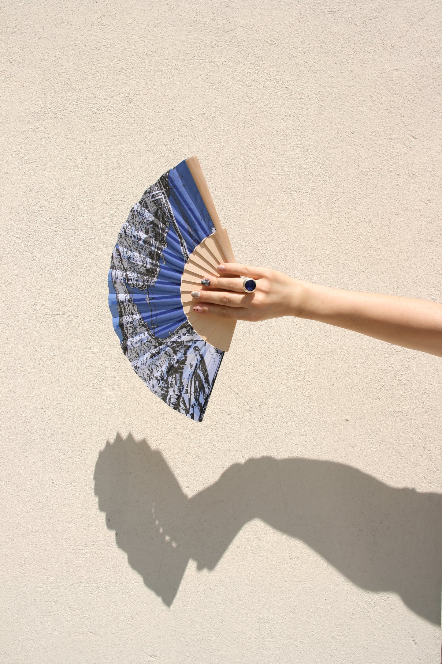 Júlia Csapó- Wooden fan "Budapest view"