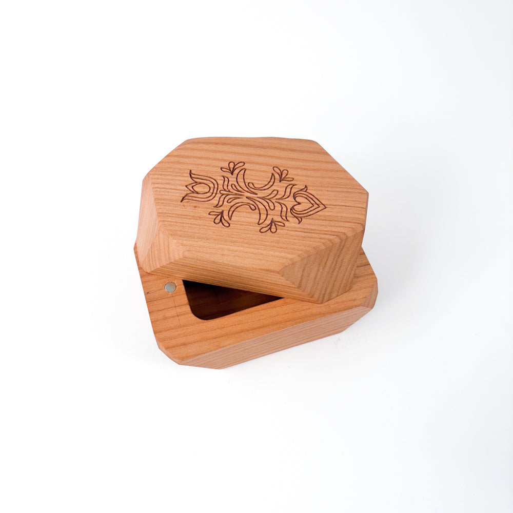 Wooden Box – Diszeli x Magma