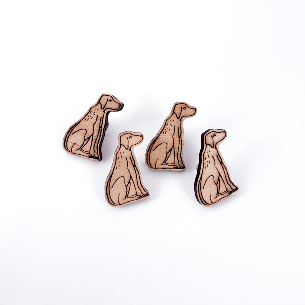 Magma x Júlia Csapó - Vizsla wooden pin