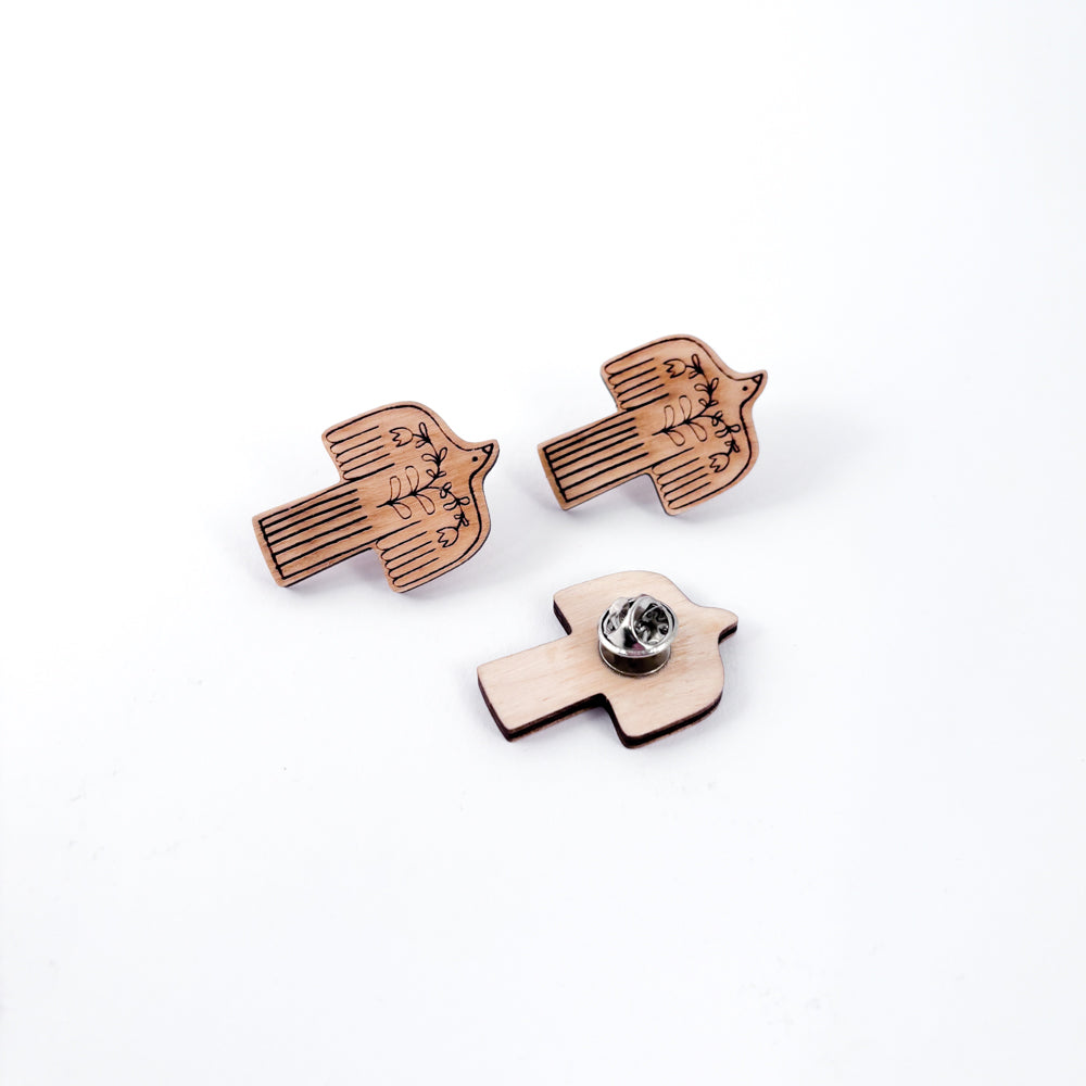 Magma x Júlia Csapó - Madár wooden pin