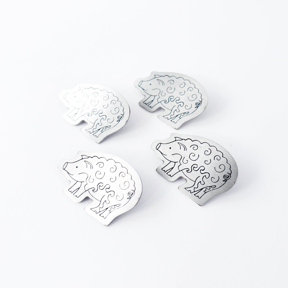 Magma x Júlia Csapó - Malac steel pin