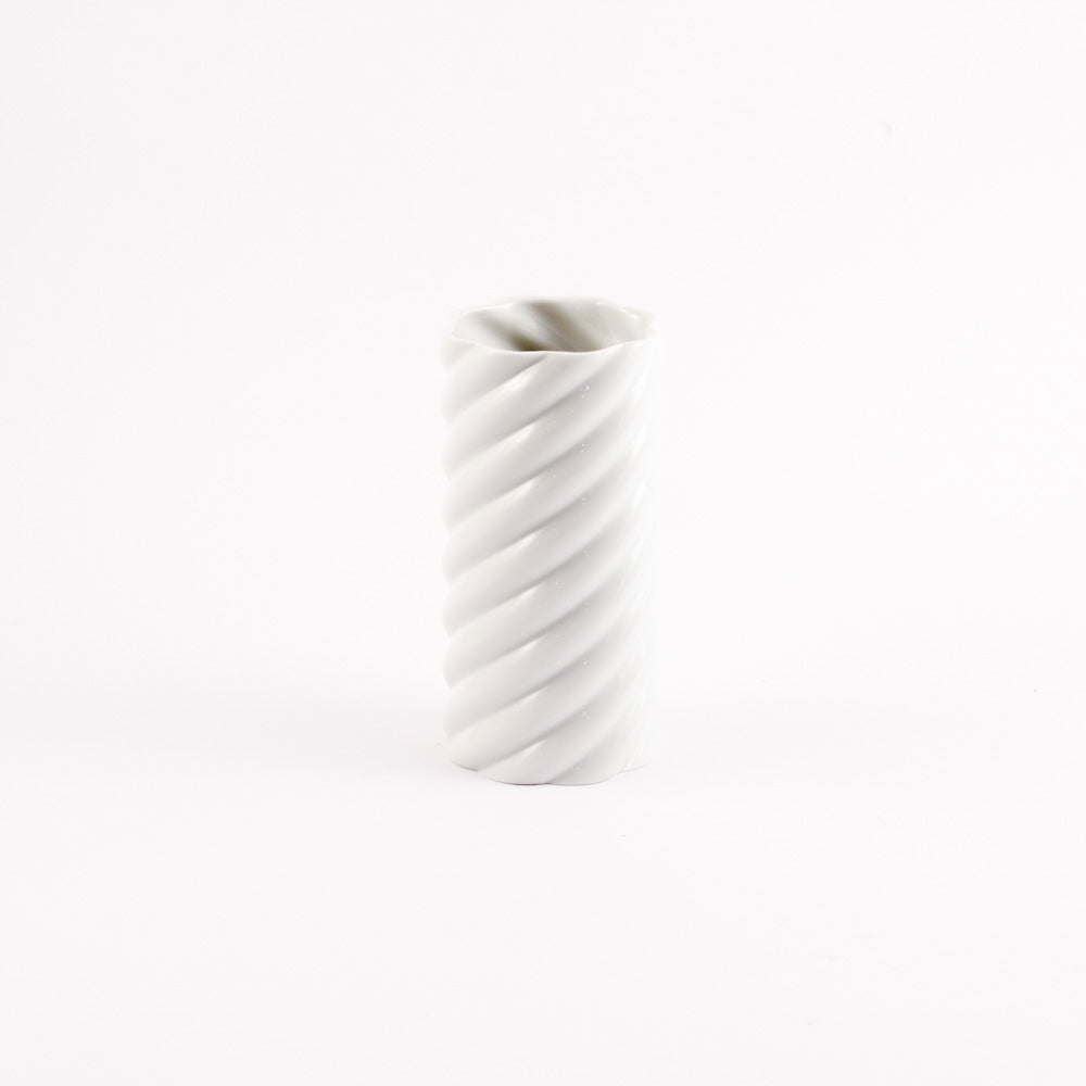 HYBRID - porcelain vase - white (twisted)
