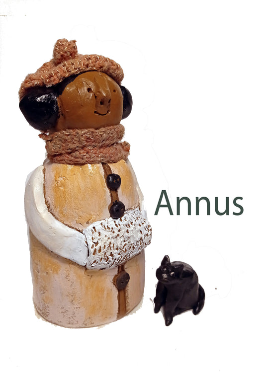 Fireclay figure - Annus