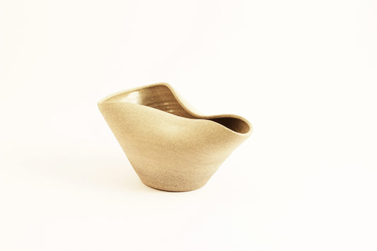 Kneaded ceramic bowl